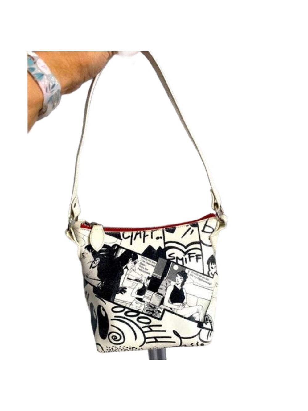 Rare Y2K BaGamunda small shoulder comics newspaper bag Italian 100% leather